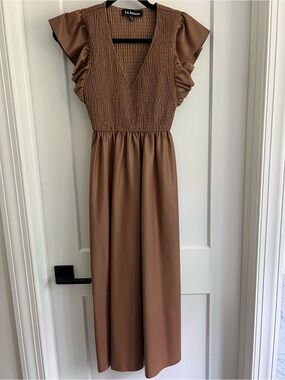 En Saison Brown Smocked V-Neck Ruffle Sleeve Maxi
